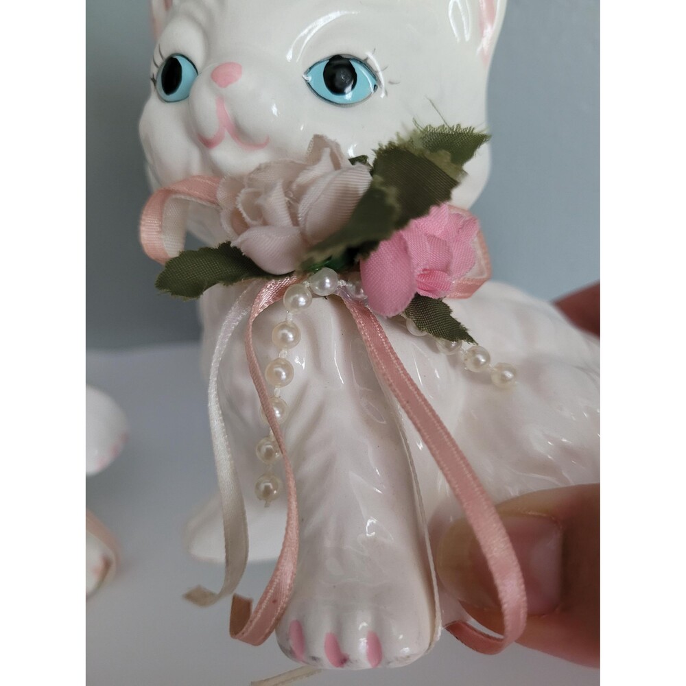 Vintage White Cat Figurines Long Fur Blue Eyes Set of 2 - Picture 14 of 16